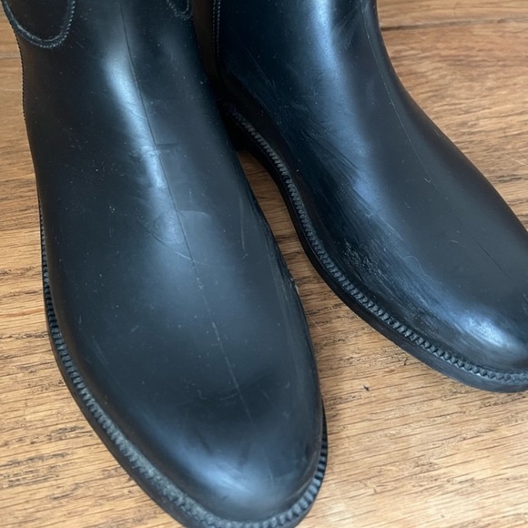 Authentic Burberry Rain boots ☔️ - Picture 3 of 3